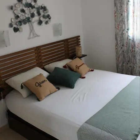 Apartman T2 Coquet Plein Centre Vue Mer Exceptionnelle. Le Lavandou