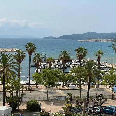T2 Coquet Plein Centre Vue Mer Exceptionnelle. Appartamento