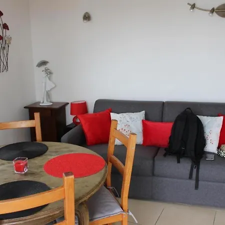 Appartamento T2 Coquet Plein Centre Vue Mer Exceptionnelle. Le Lavandou